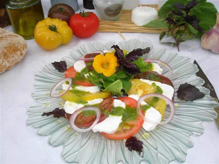 Bruschetta au cabecou et aubergines Puy-d'Arnac